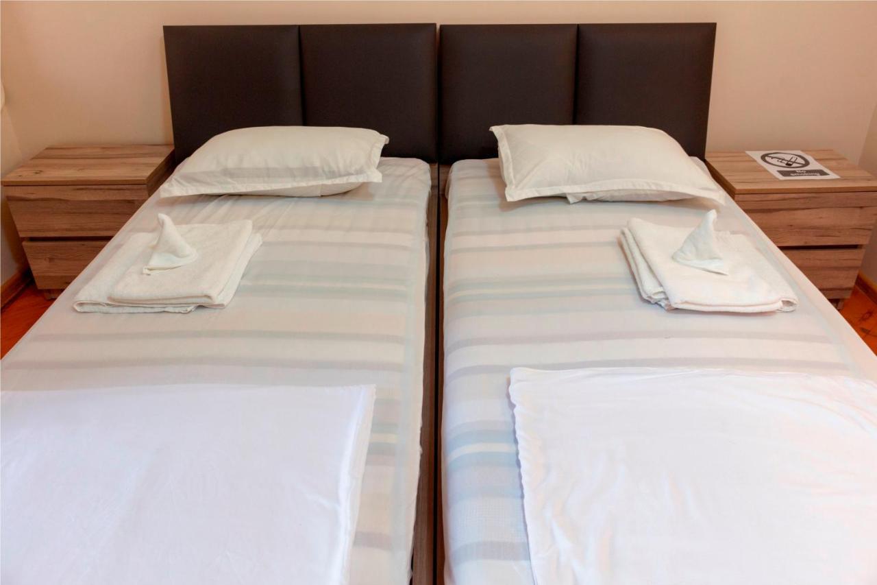 Hotel Tiflis Garden 外观 照片