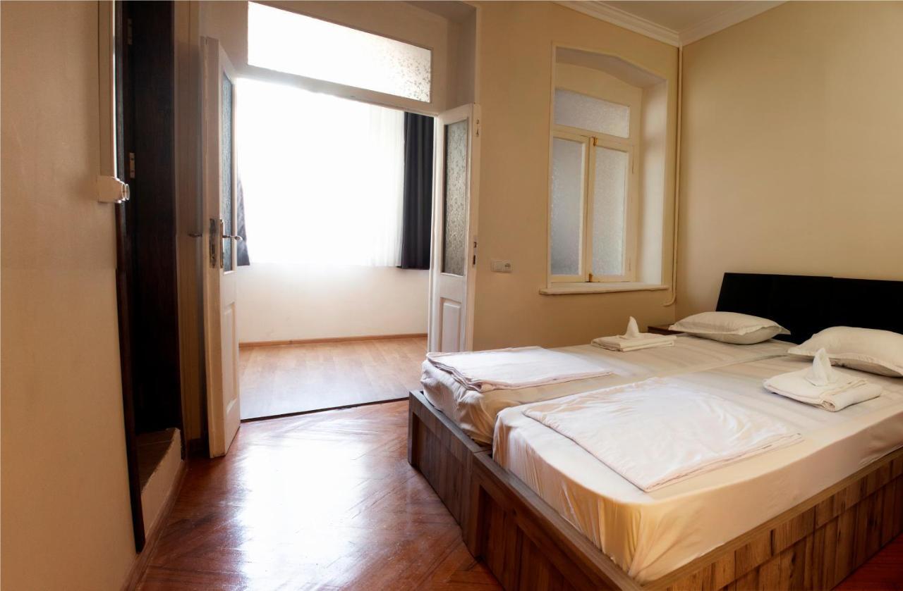 Hotel Tiflis Garden 外观 照片